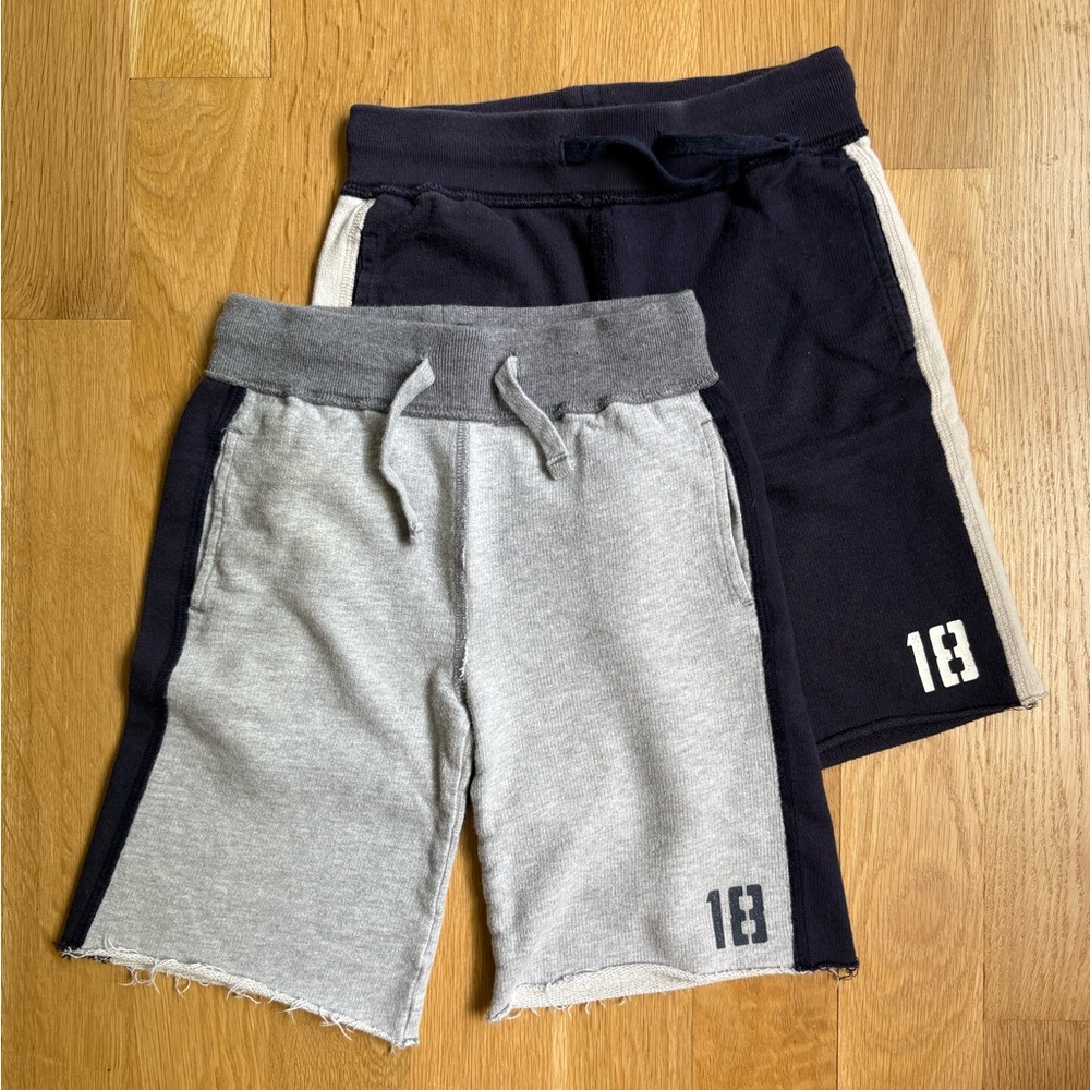 OSHKOSH Boy Shorts Bundle size 8 grey blue